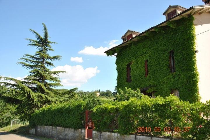 B&B La Vecchia Quercia Home Restaurant ฟอร์โนโว ดิ ตาโร ภายนอก รูปภาพ
